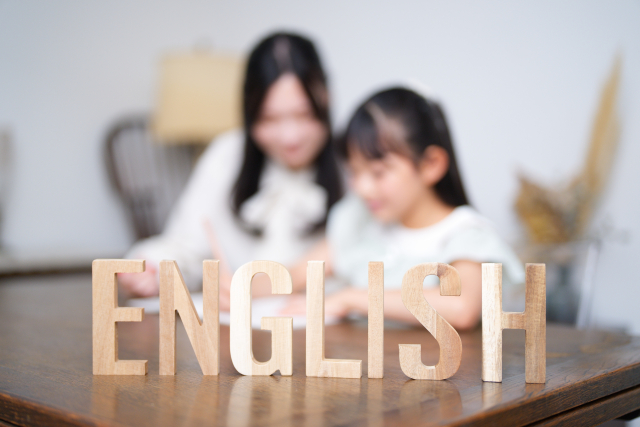 保護中: （〇〇さん／〇〇県／肩書き／〇代女性／タイプ3）